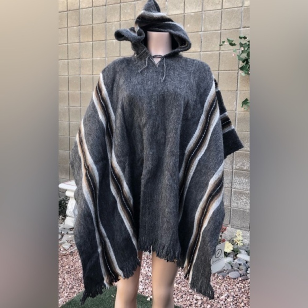 Gamboa alpaca wool poncho